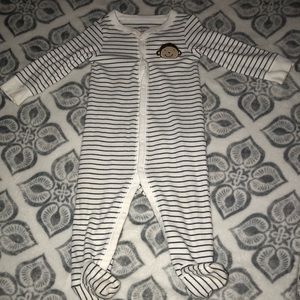 Carter’s baby snap up onesie